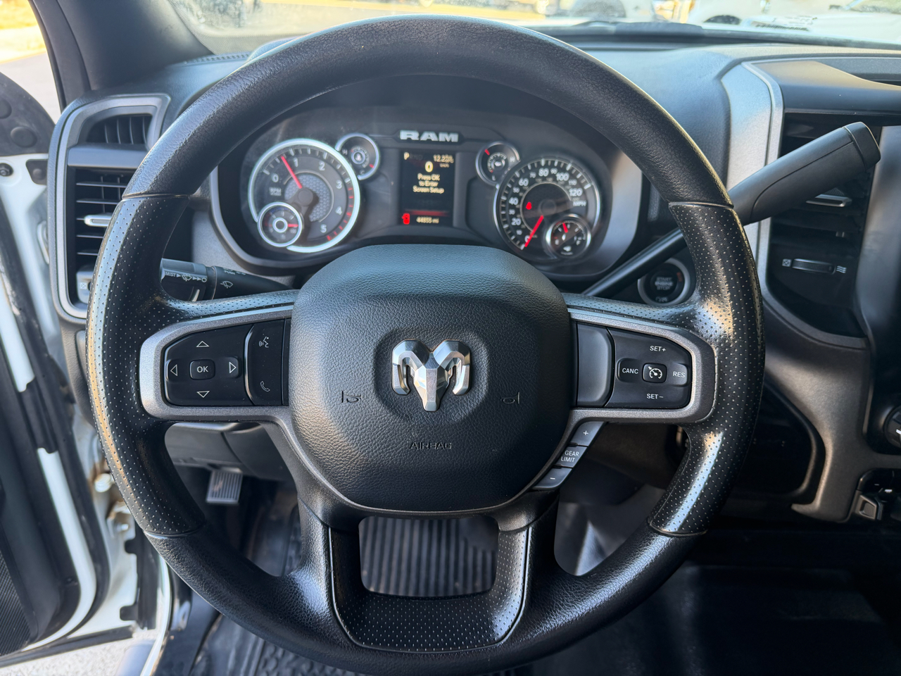 RAM 2500 Tradesman Crew Cab LWB 4WD 2024