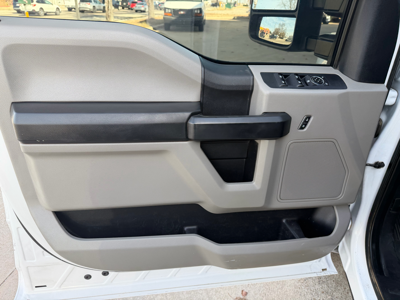 Ford F-250 SD XL Crew Cab LWB 2WD 2021