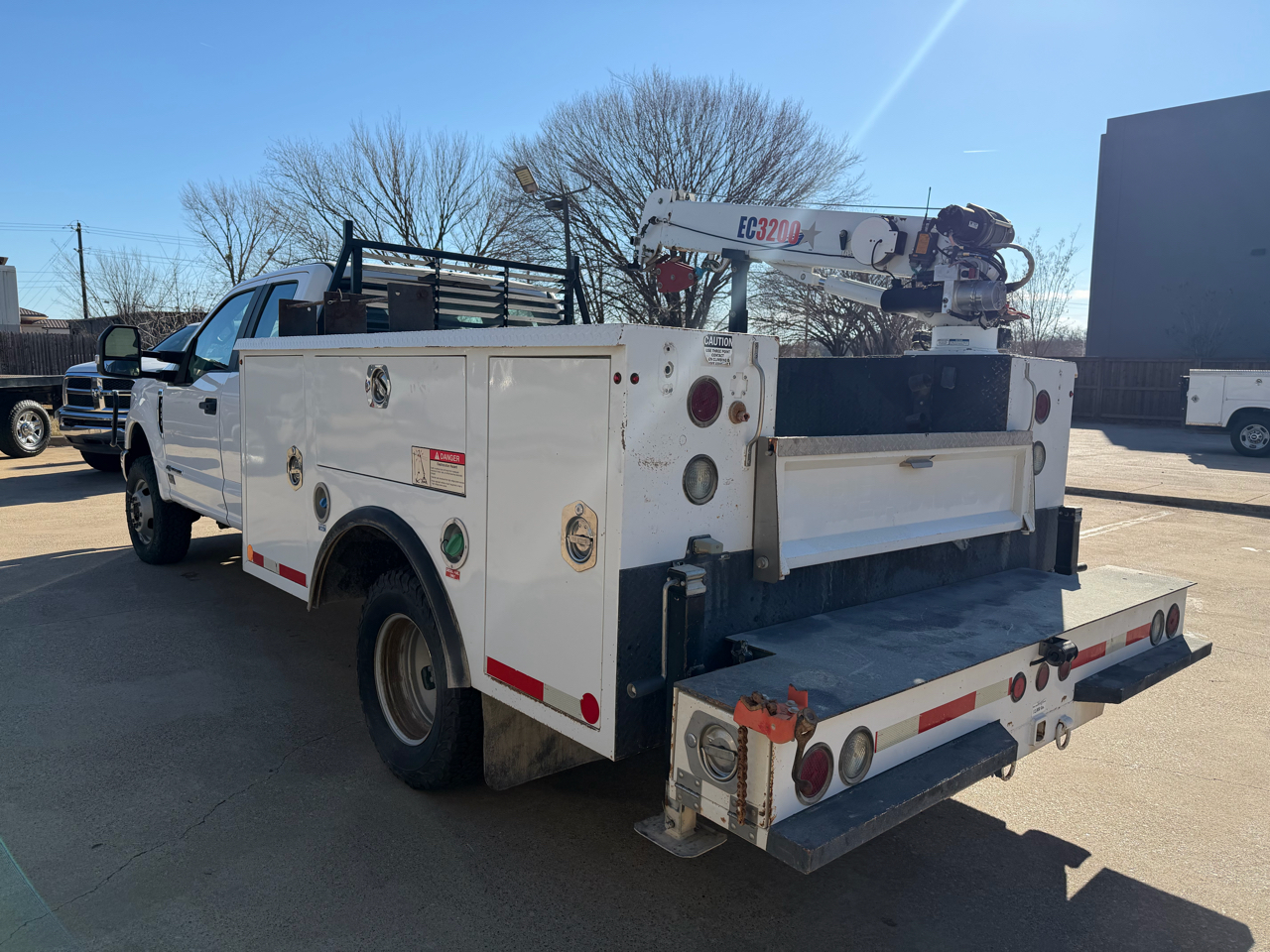 Ford F-350 SD XL SuperCab Long Bed DRW 4WD 2018