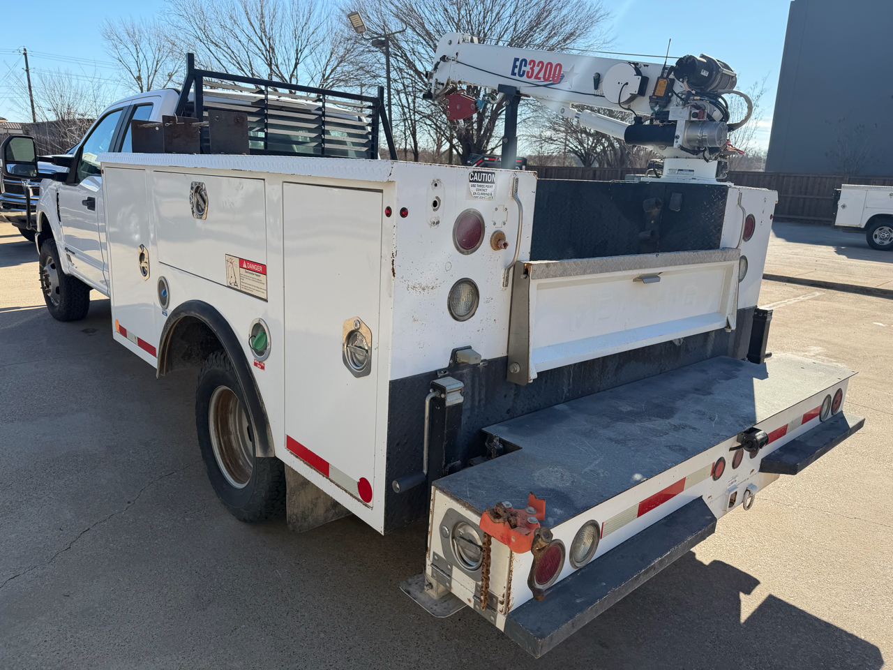 Ford F-350 SD XL SuperCab Long Bed DRW 4WD 2018