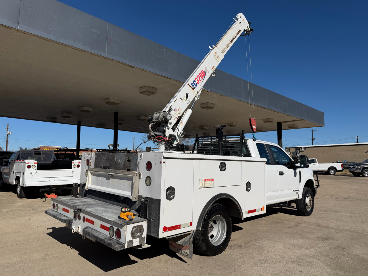 Ford F-350 SD XL SuperCab Long Bed DRW 4WD 2018