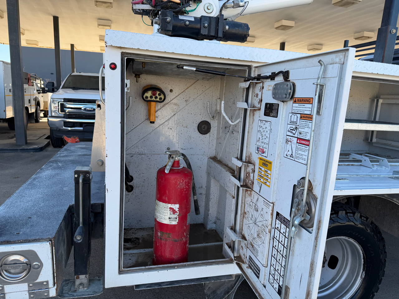 Ford F-350 SD XL SuperCab Long Bed DRW 4WD 2018