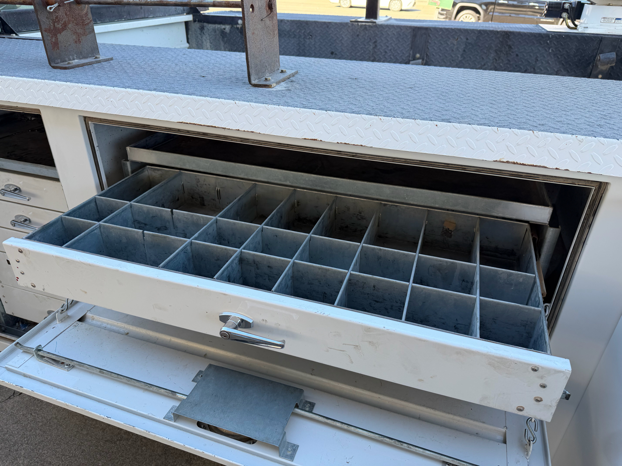 Ford F-350 SD XL SuperCab Long Bed DRW 4WD 2018