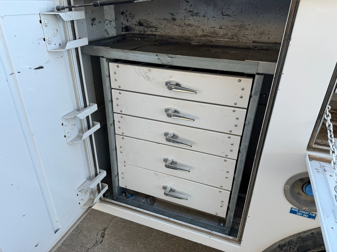 Ford F-350 SD XL SuperCab Long Bed DRW 4WD 2018