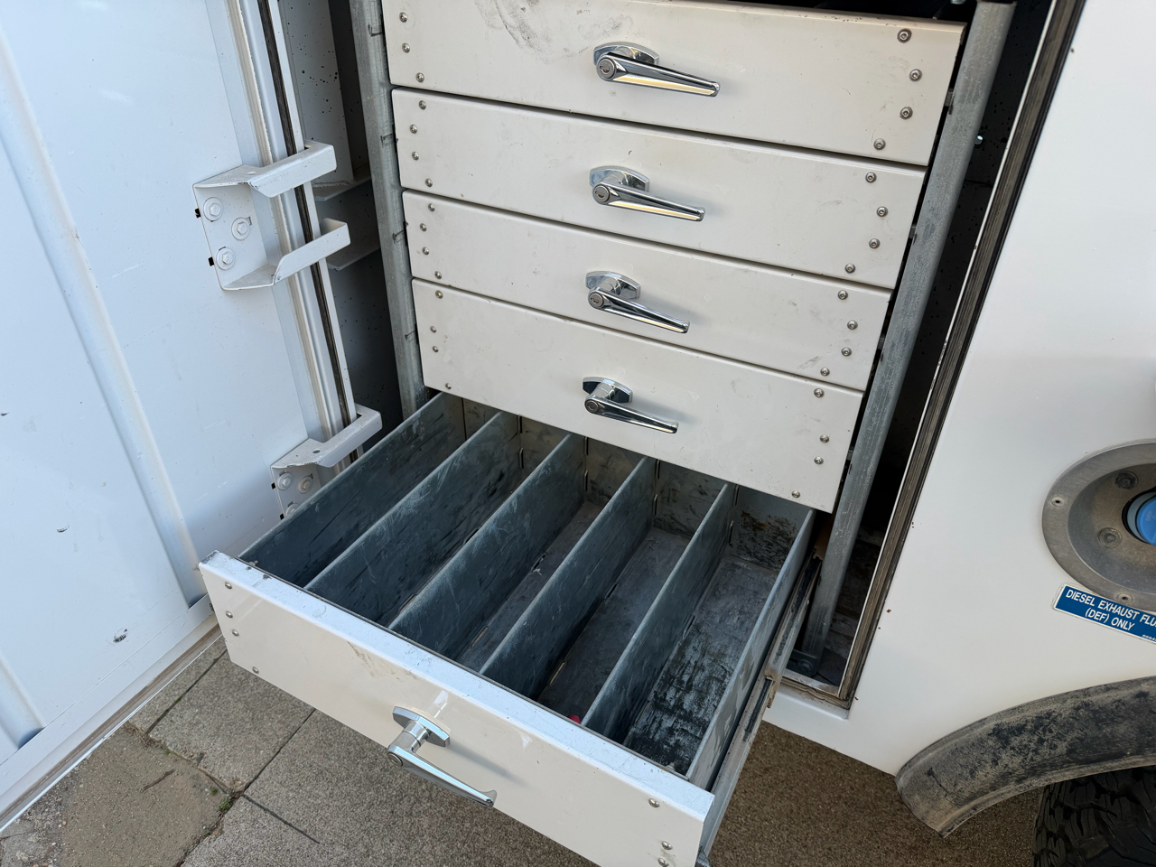 Ford F-350 SD XL SuperCab Long Bed DRW 4WD 2018