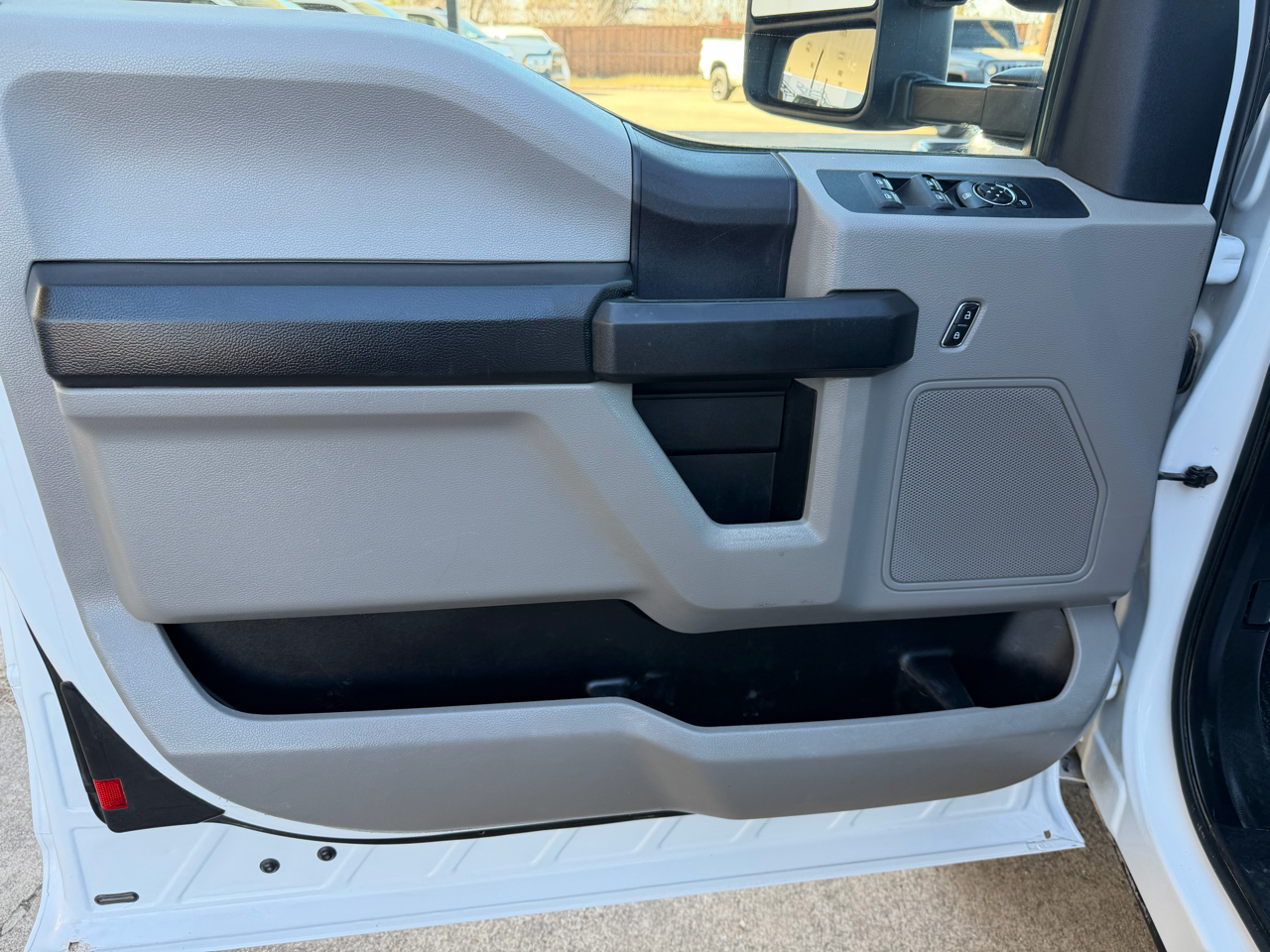 Ford F-350 SD XL SuperCab Long Bed DRW 4WD 2018