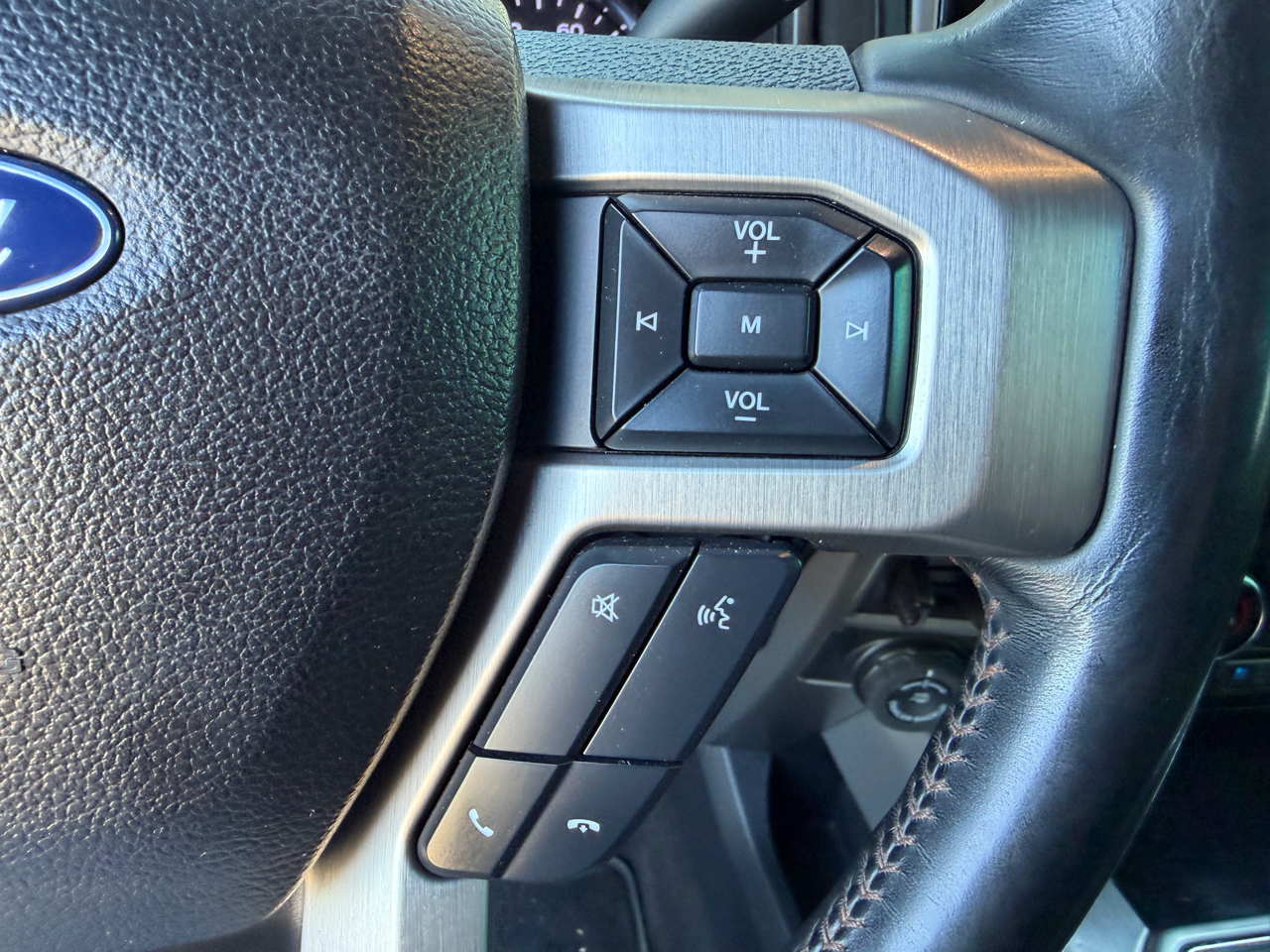 Ford F-250 SD Platinum Crew Cab 4WD 2020