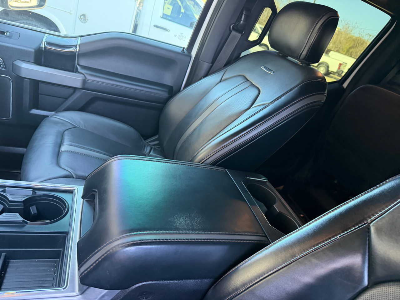 Ford F-250 SD Platinum Crew Cab 4WD 2020