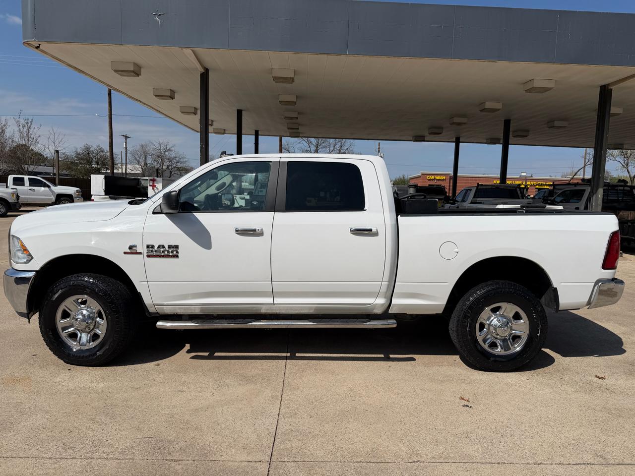 RAM 2500 SLT Crew Cab SWB 4WD 2017