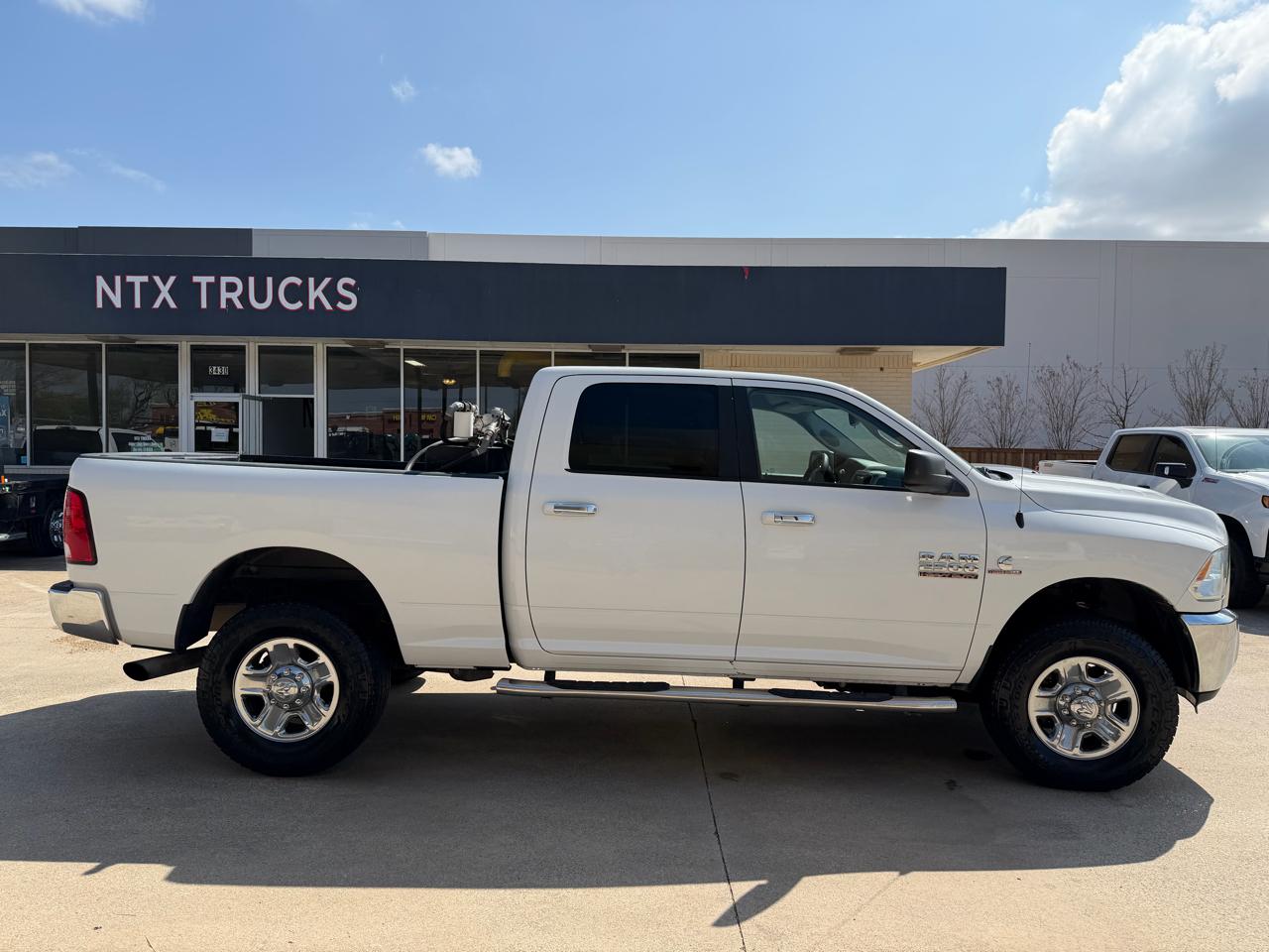 RAM 2500 SLT Crew Cab SWB 4WD 2017
