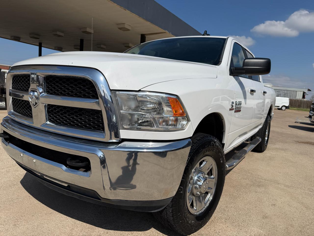 RAM 2500 SLT Crew Cab SWB 4WD 2017