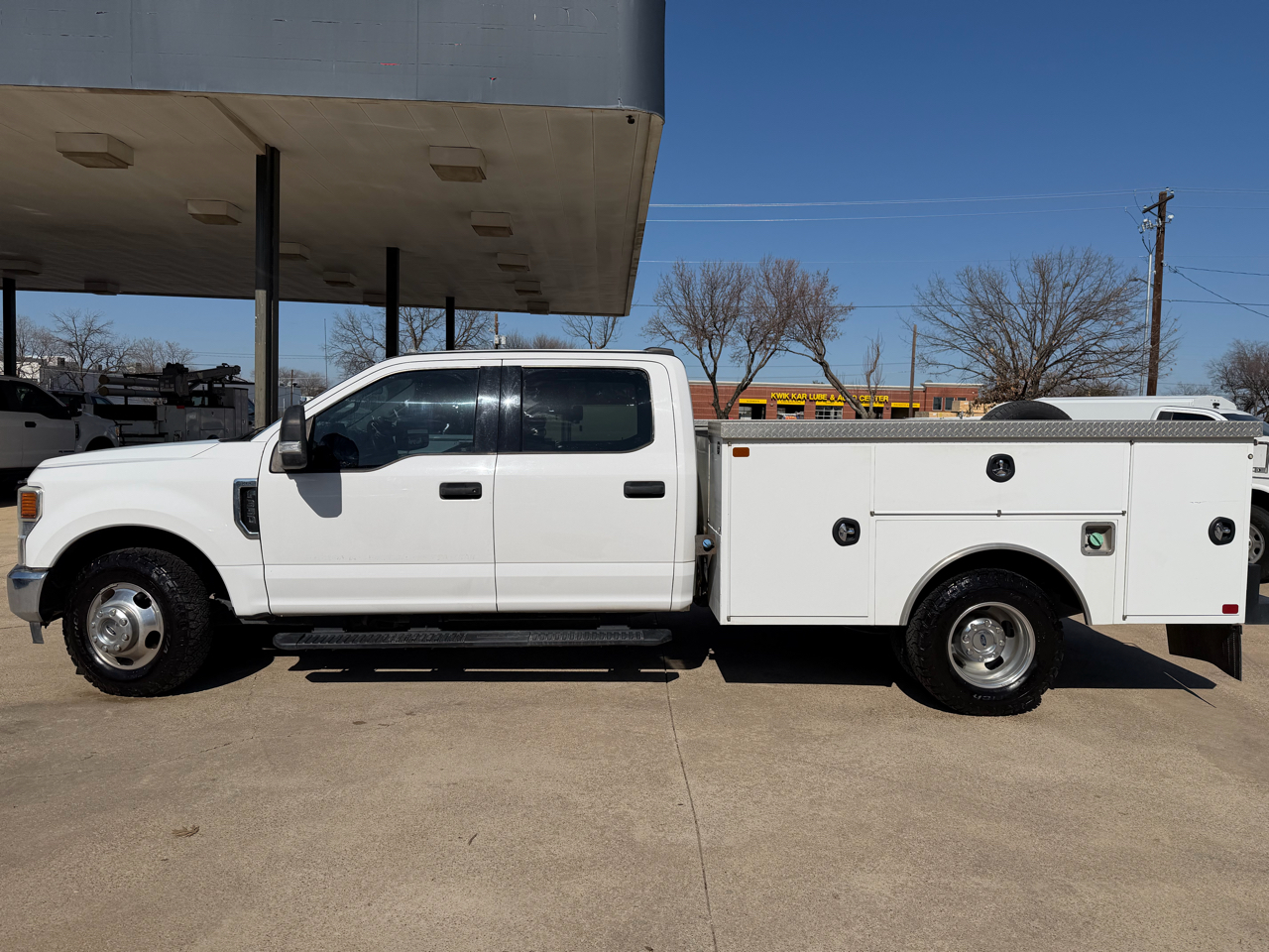 Ford F-350 SD XL Crew Cab Long Bed DRW 2WD 2021