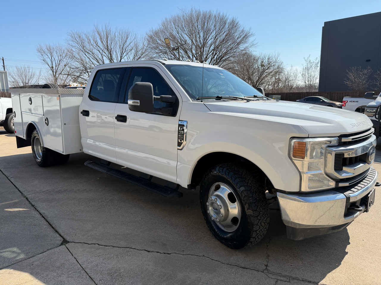 Ford F-350 SD XL Crew Cab Long Bed DRW 2WD 2021