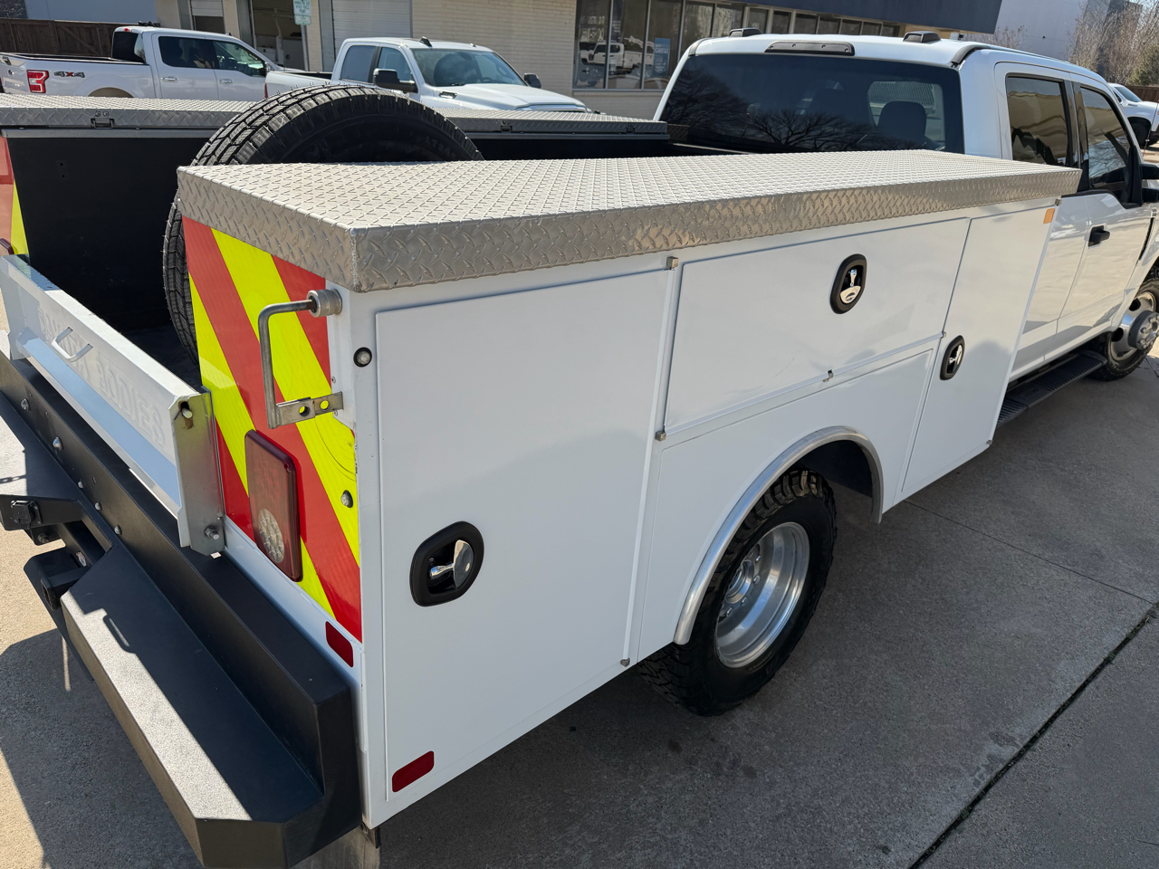 Ford F-350 SD XL Crew Cab Long Bed DRW 2WD 2021