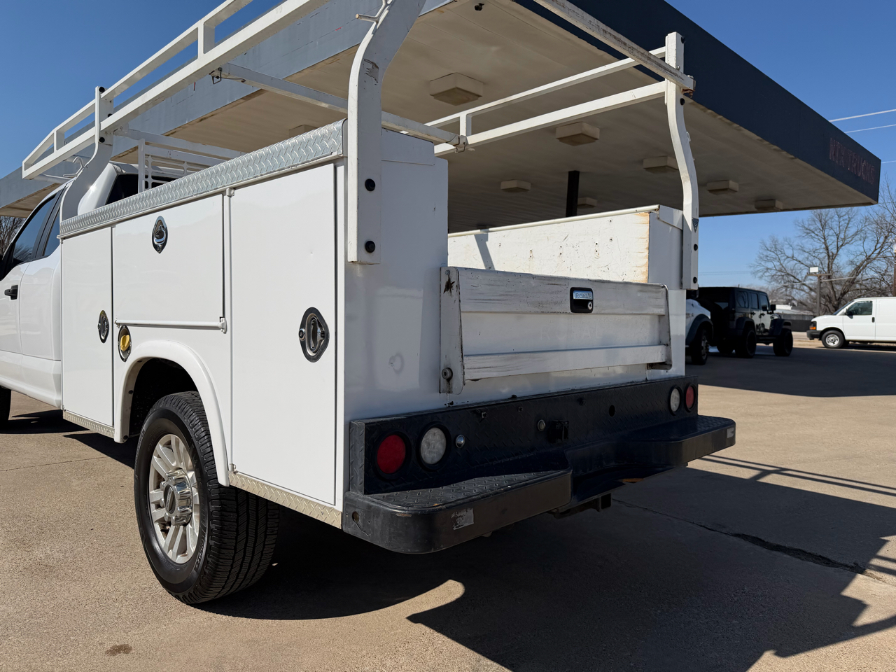 Ford F-350 SD XL SuperCab 2WD 2019