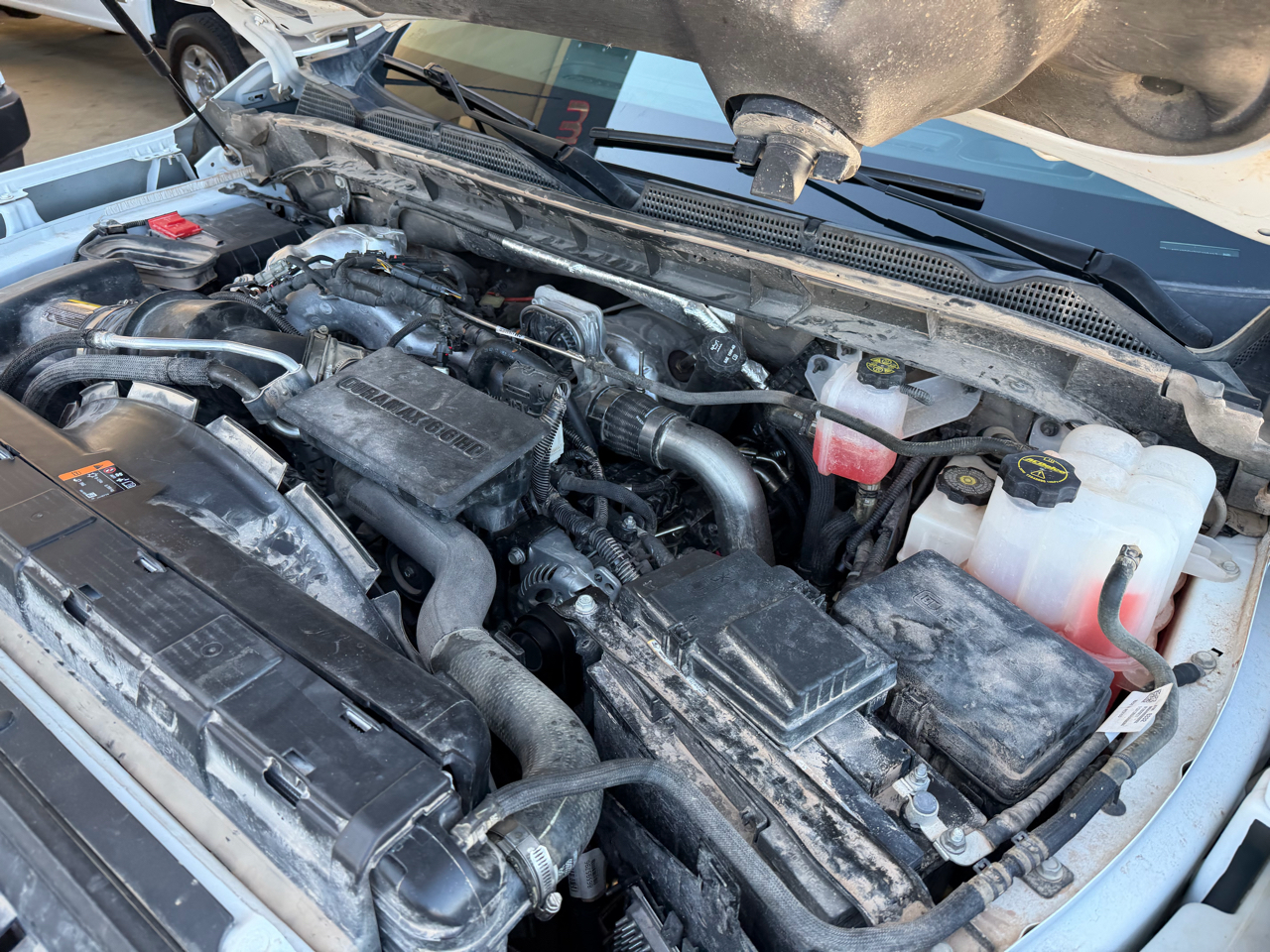 GMC Sierra 3500HD Pro Crew Cab 4WD LB 2024