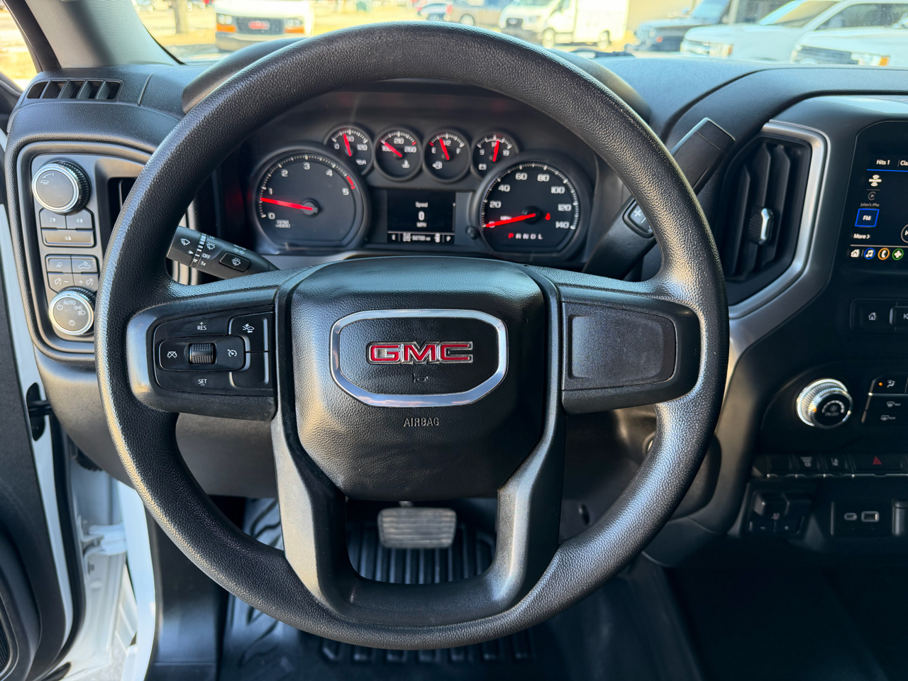 GMC Sierra 3500HD Pro Crew Cab 4WD LB 2024