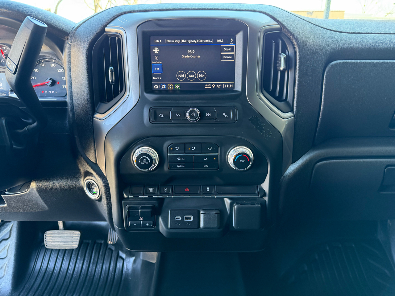 GMC Sierra 3500HD Pro Crew Cab 4WD LB 2024