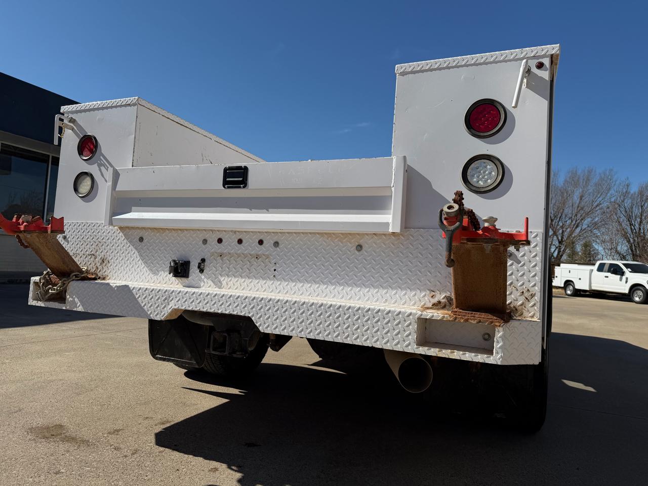 GMC Sierra 3500HD Pro Crew Cab 4WD LB 2024