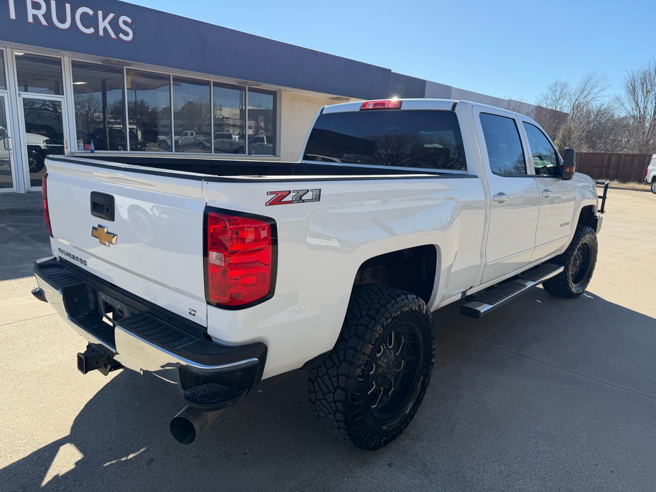Chevrolet Silverado 2500HD LT Crew Cab 4WD 2018