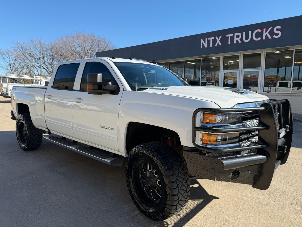 Chevrolet Silverado 2500HD LT Crew Cab 4WD 2018