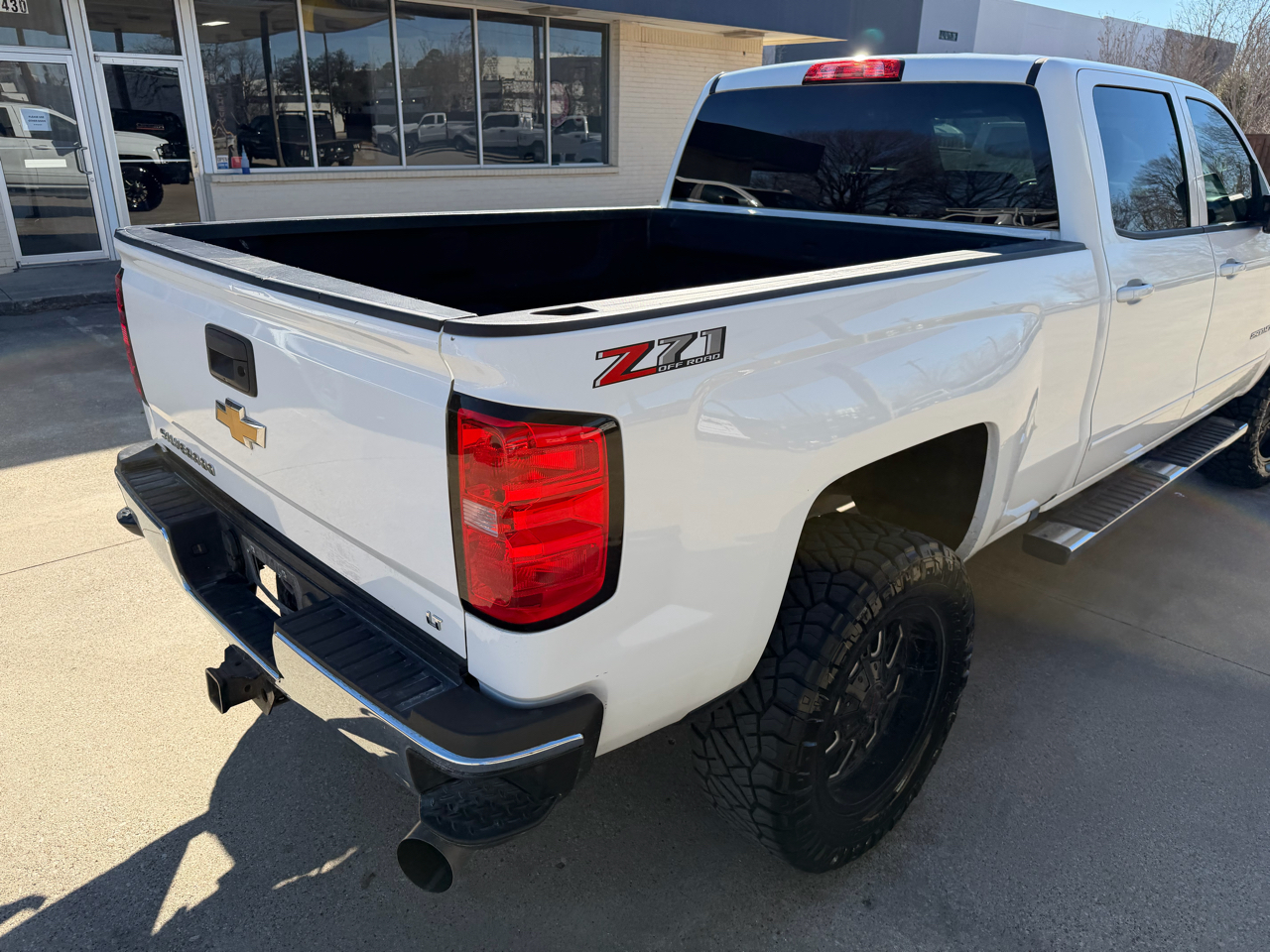 Chevrolet Silverado 2500HD LT Crew Cab 4WD 2018