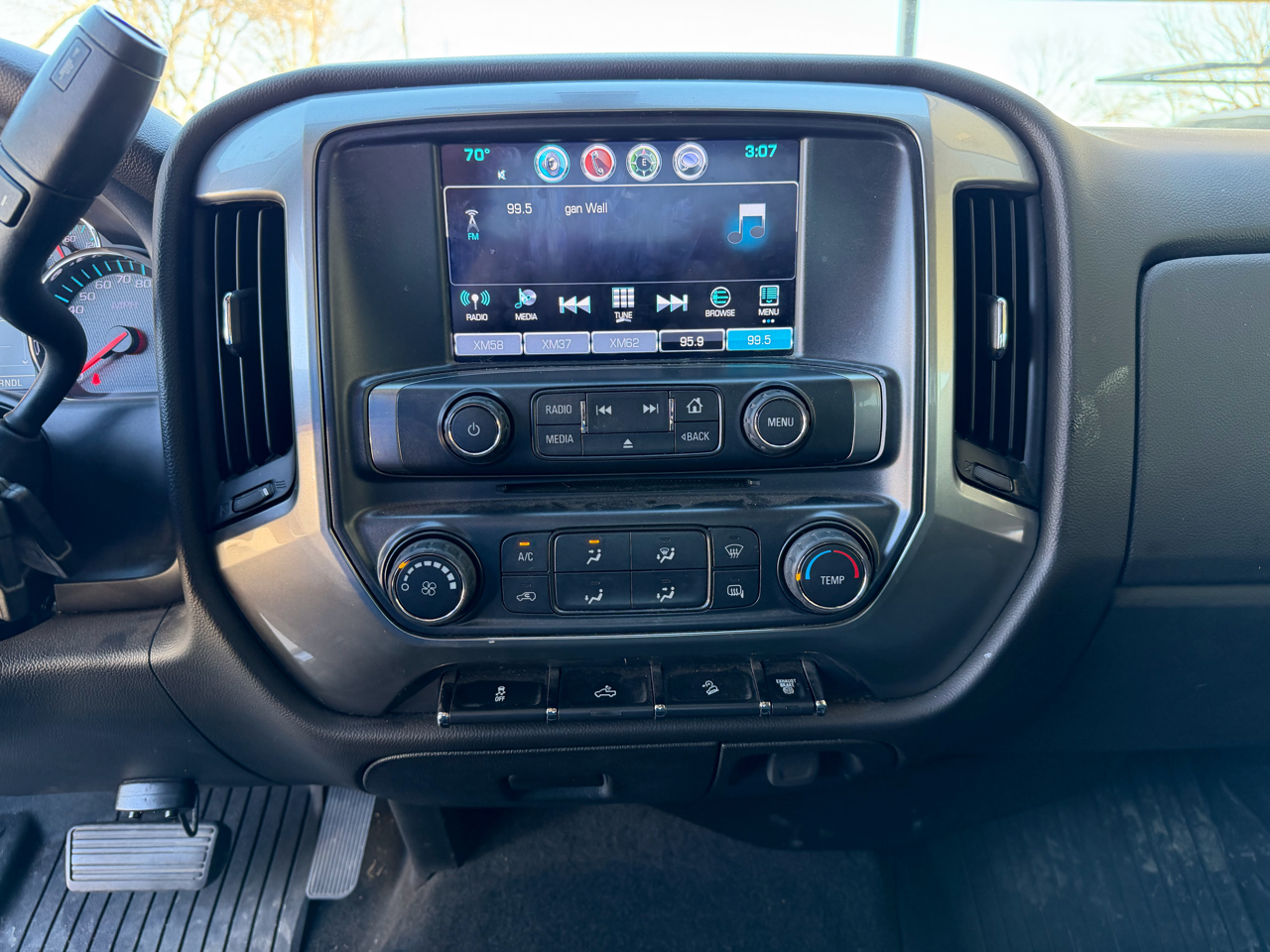 Chevrolet Silverado 2500HD LT Crew Cab 4WD 2018