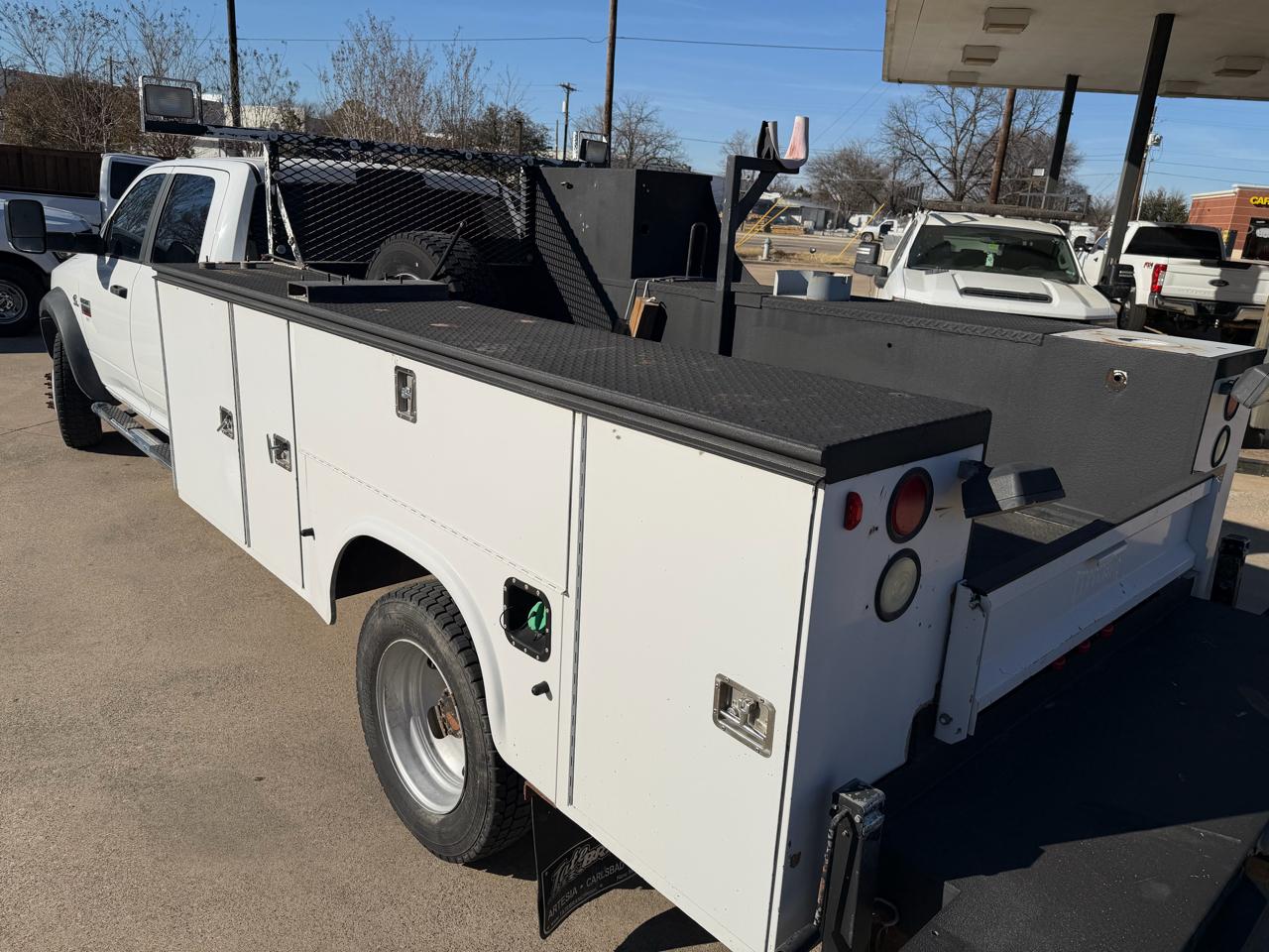 Dodge Ram 5500 Crew Cab 2WD 2011