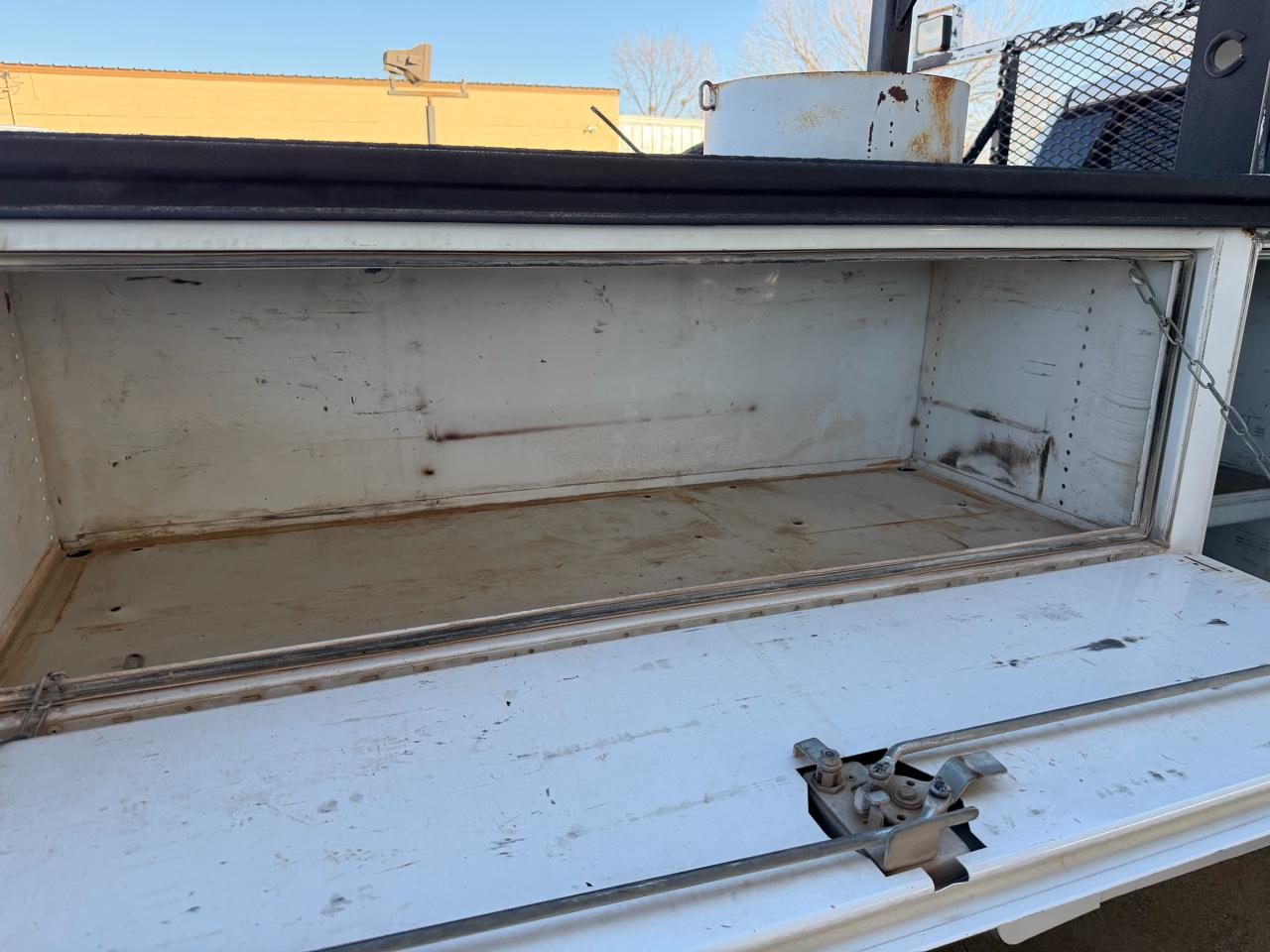 Dodge Ram 5500 Crew Cab 2WD 2011