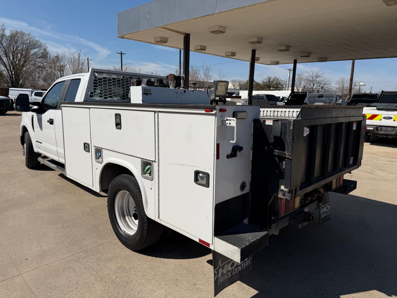 Ford F-350 SD XL SuperCab Long Bed DRW 2WD 2019