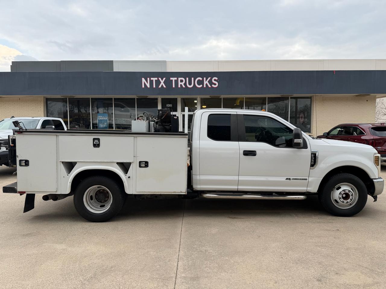 Ford F-350 SD XL SuperCab Long Bed DRW 2WD 2019