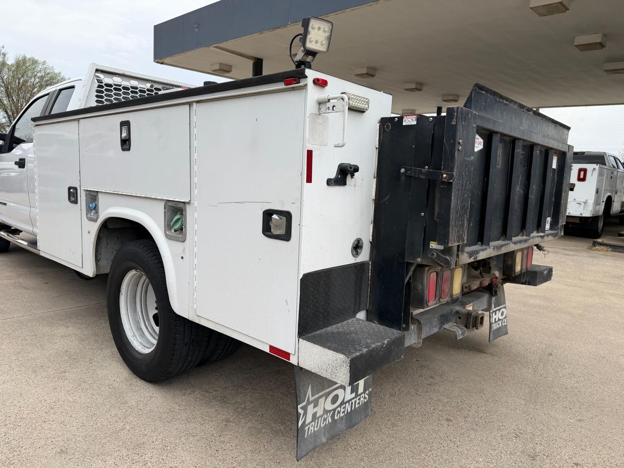 Ford F-350 SD XL SuperCab Long Bed DRW 2WD 2019