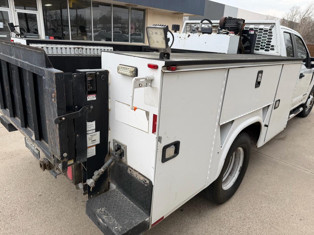 Ford F-350 SD XL SuperCab Long Bed DRW 2WD 2019