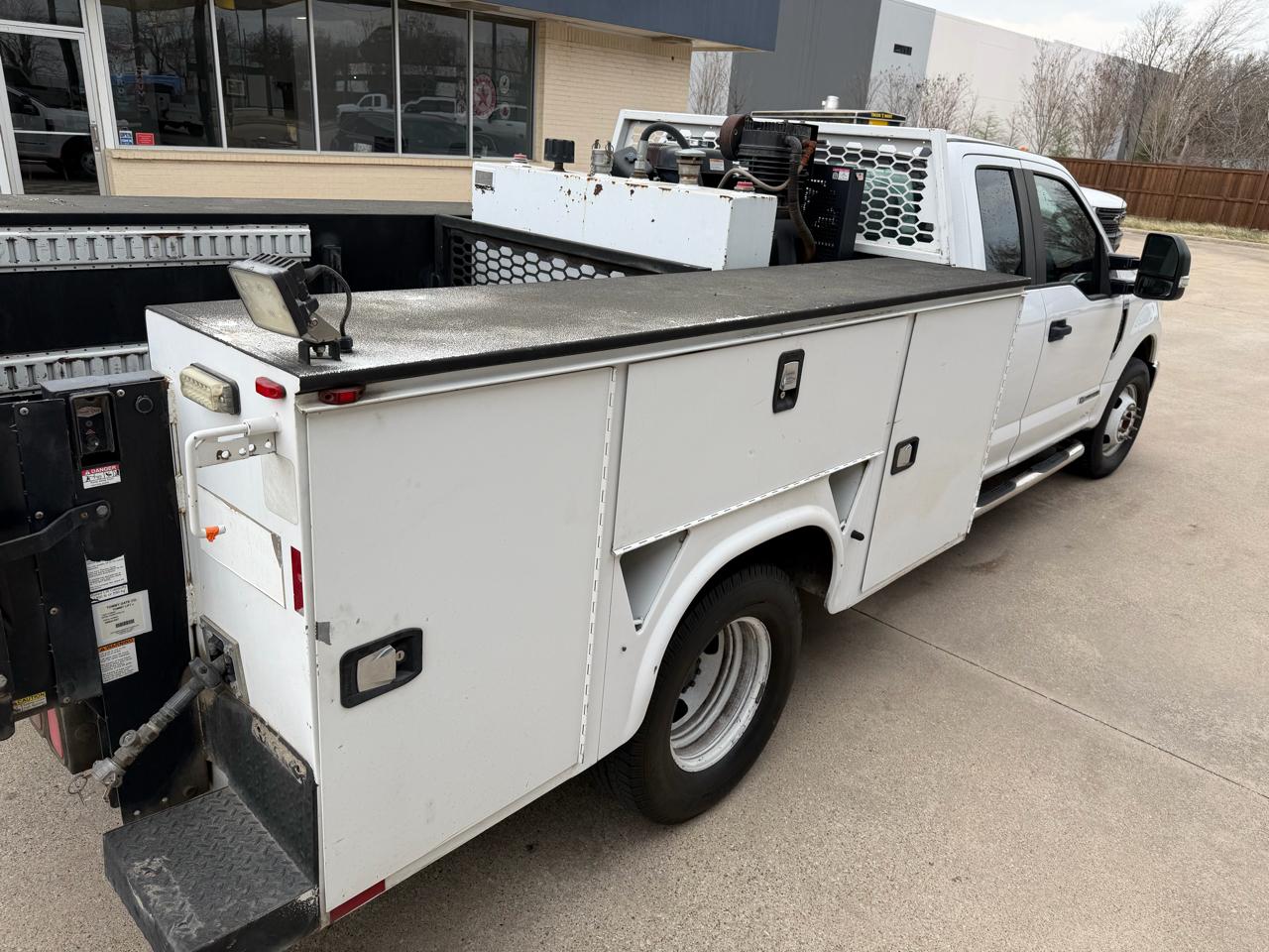 Ford F-350 SD XL SuperCab Long Bed DRW 2WD 2019