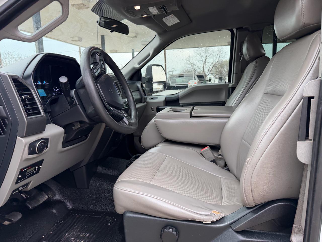 Ford F-350 SD XL SuperCab Long Bed DRW 2WD 2019