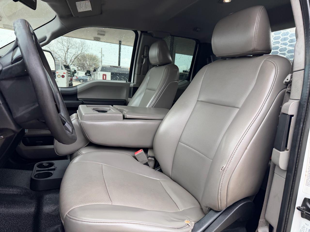 Ford F-350 SD XL SuperCab Long Bed DRW 2WD 2019