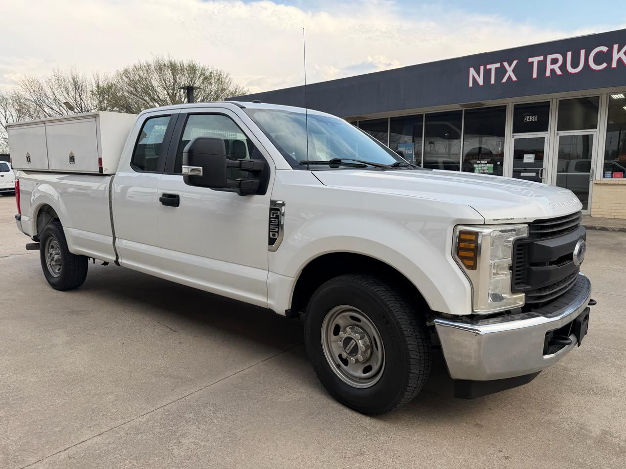 Ford F-350 SD XL SuperCab 2WD 2019