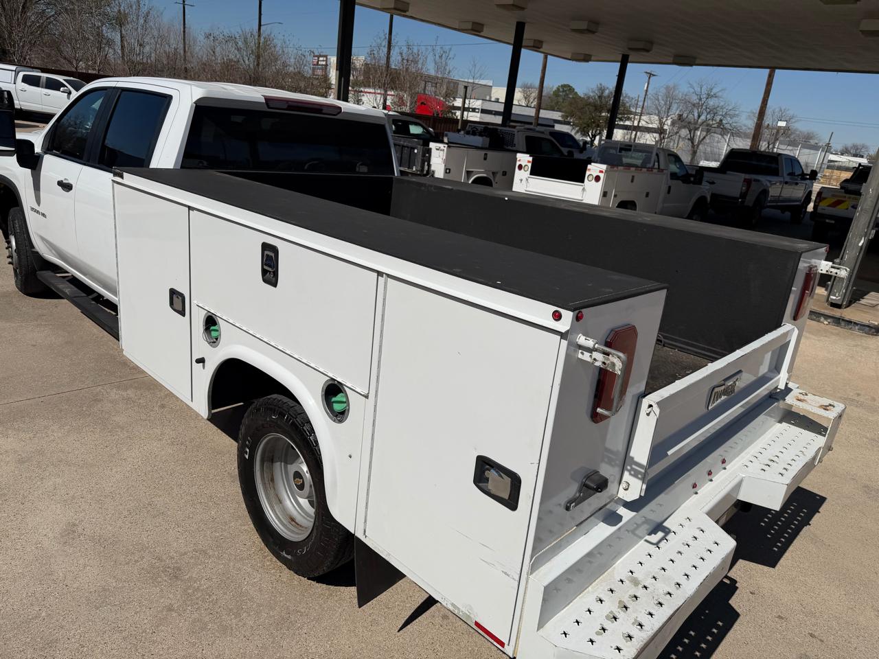 Chevrolet Silverado 3500HD Work Truck Crew Cab 4WD 2023