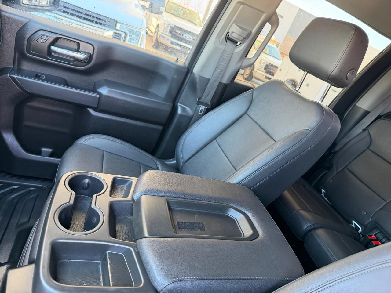 Chevrolet Silverado 3500HD Work Truck Crew Cab 4WD 2023