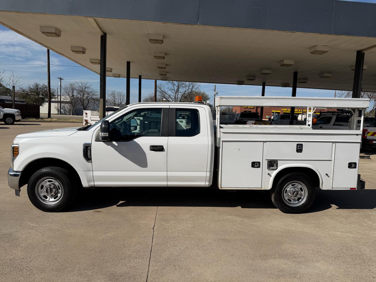 Ford F-350 SD XL SuperCab 2WD 2019