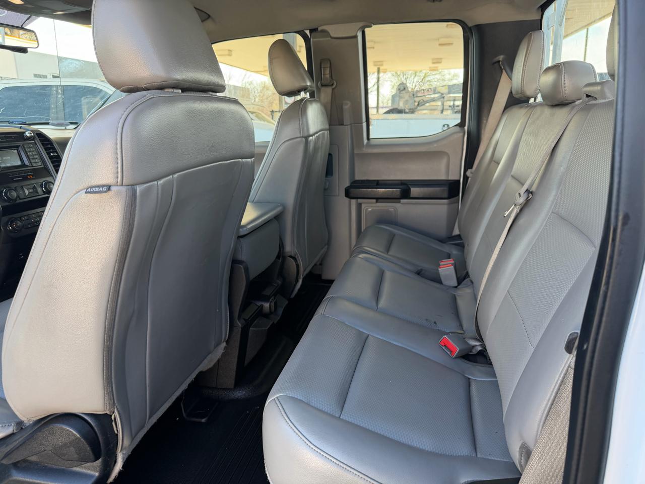 Ford F-350 SD XL SuperCab 2WD 2019