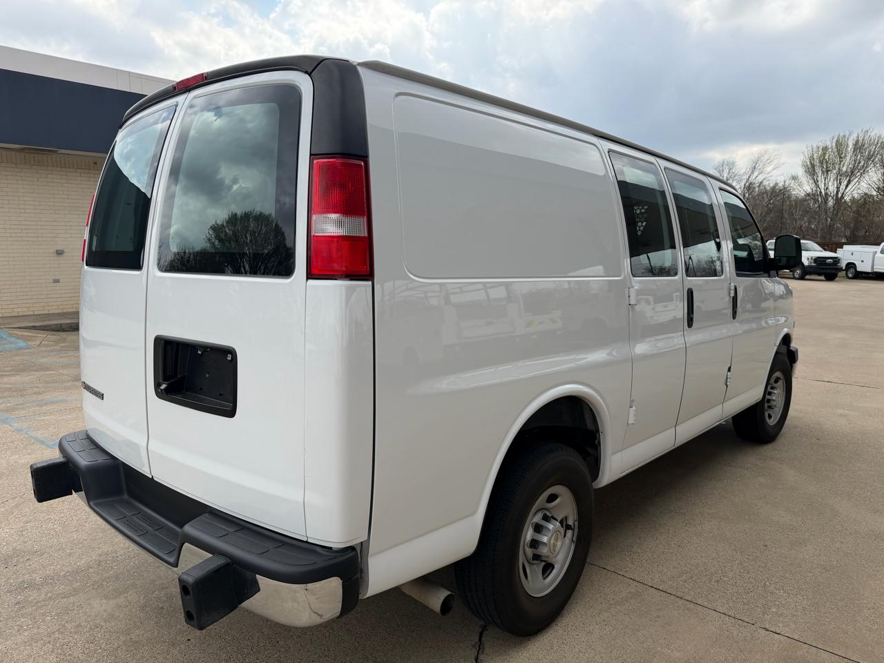 Chevrolet Express 2500 Cargo 2024