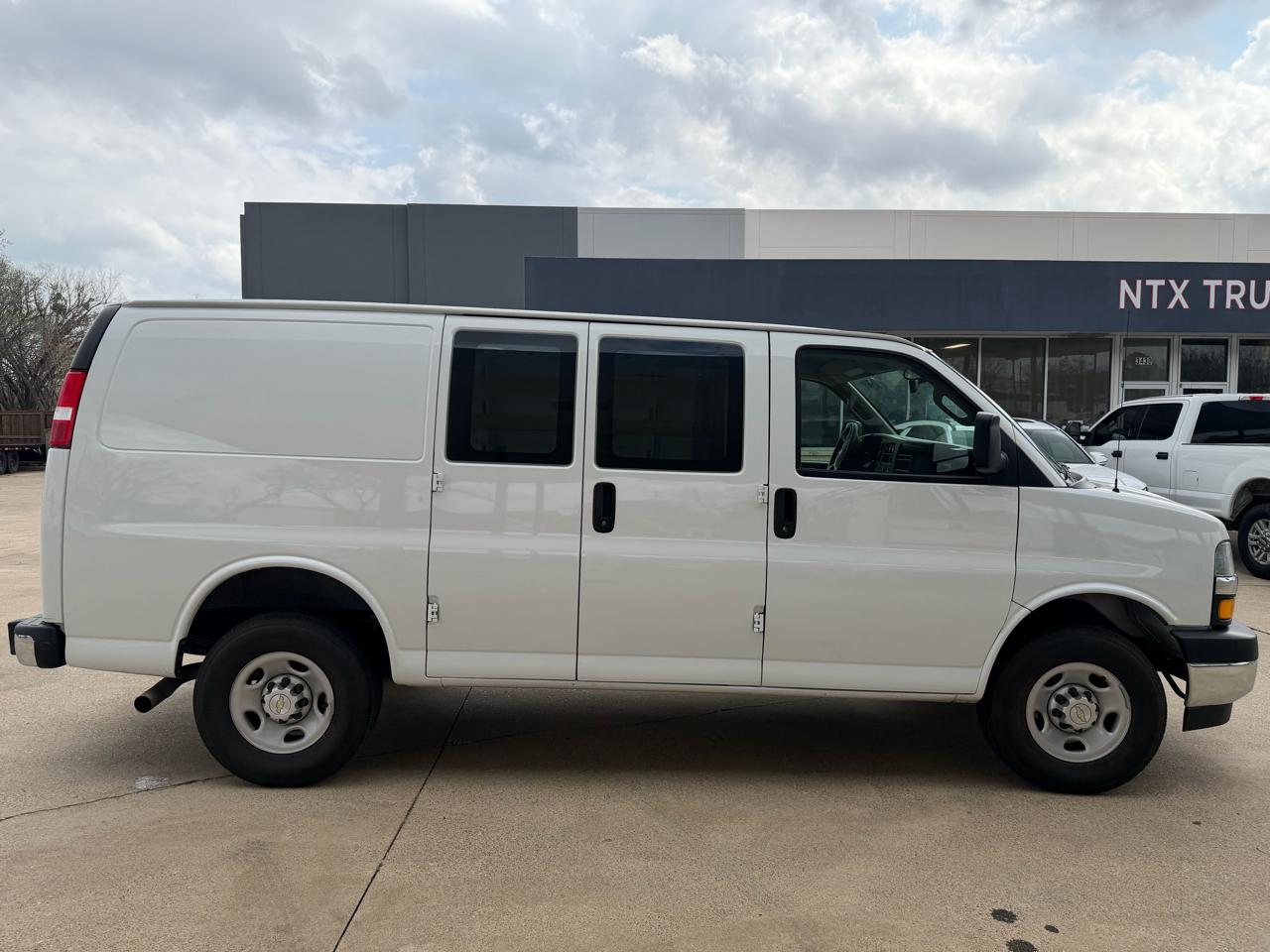 Chevrolet Express 2500 Cargo 2024
