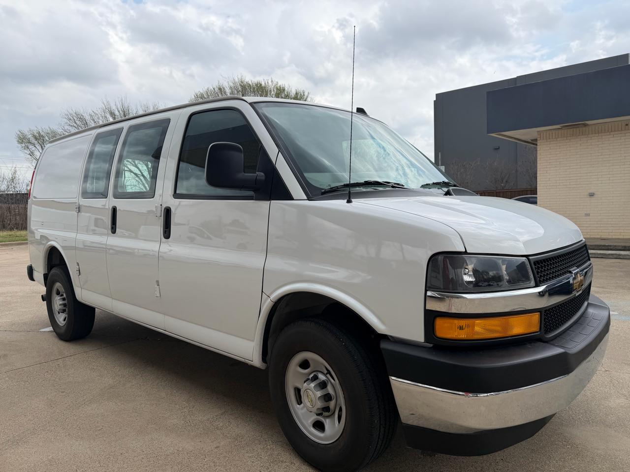 Chevrolet Express 2500 Cargo 2024