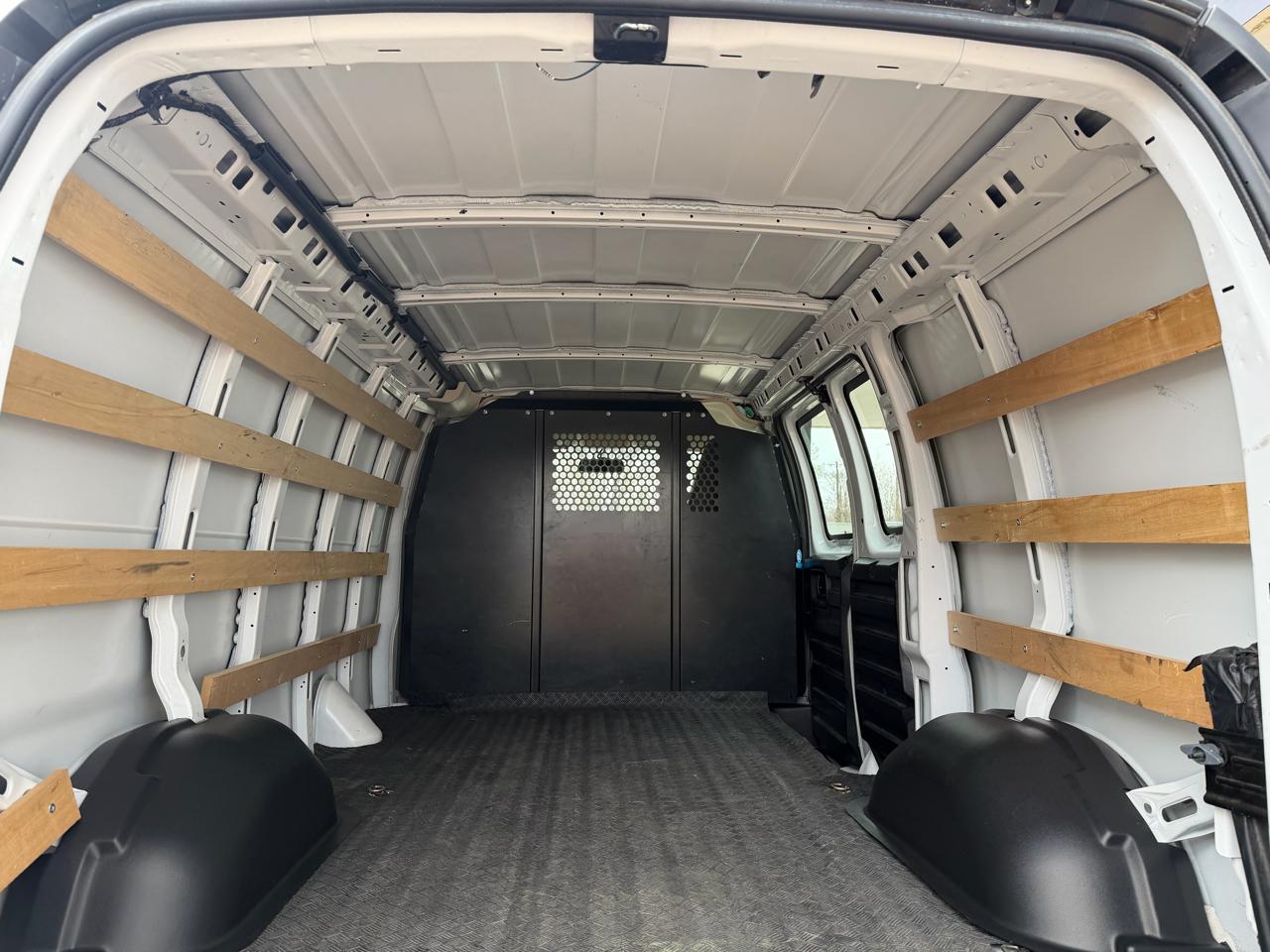 Chevrolet Express 2500 Cargo 2024