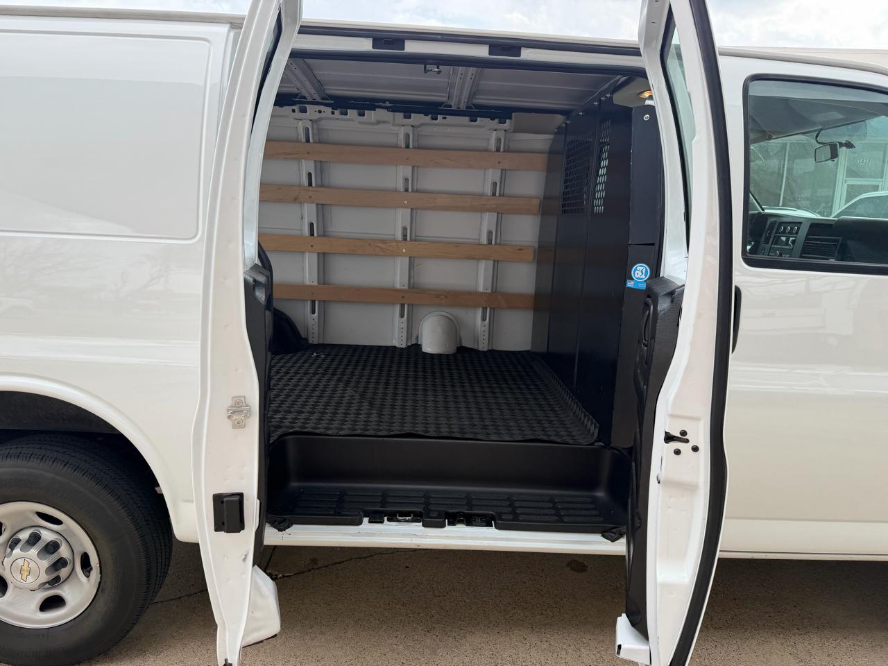 Chevrolet Express 2500 Cargo 2024