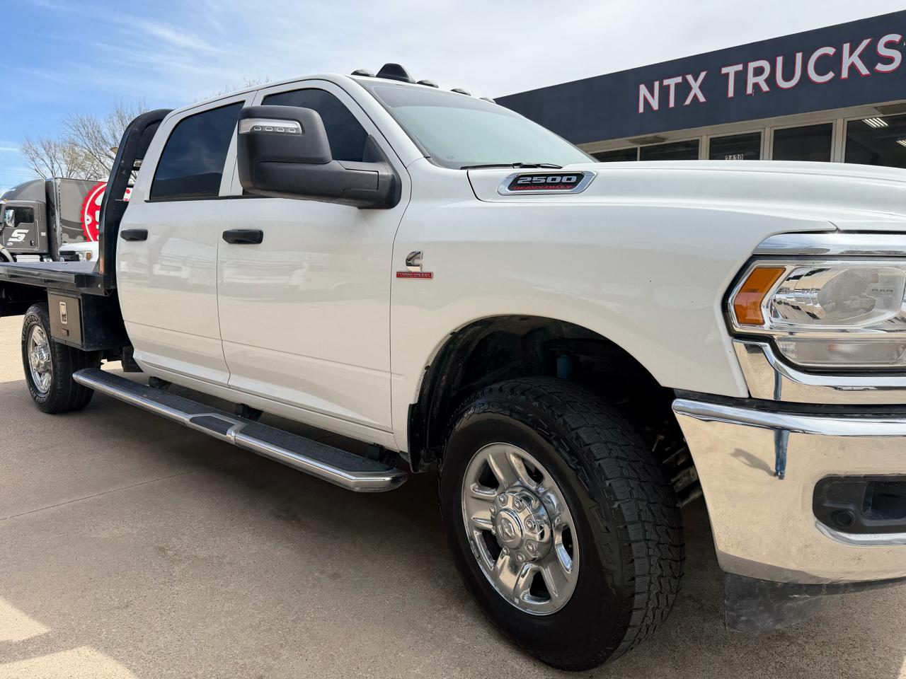 RAM 2500 Tradesman Crew Cab LWB 4WD 2024