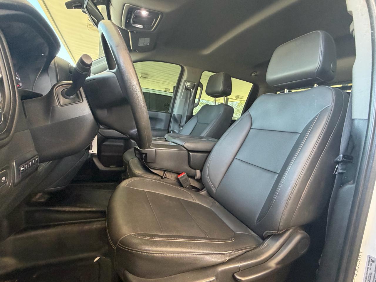 Chevrolet Silverado 3500HD Work Truck Crew Cab 4WD 2023