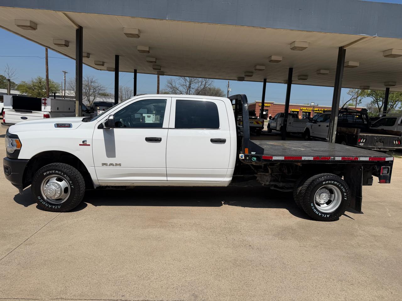 RAM 3500 Tradesman Crew Cab 4WD DRW 2022