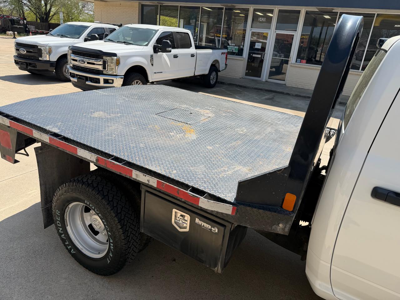 RAM 3500 Tradesman Crew Cab 4WD DRW 2022